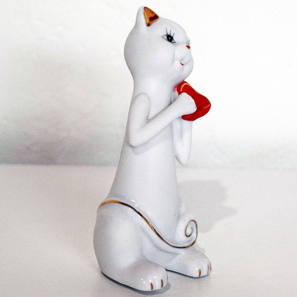Ceramic Cat with Heart - Picture 9 of 12